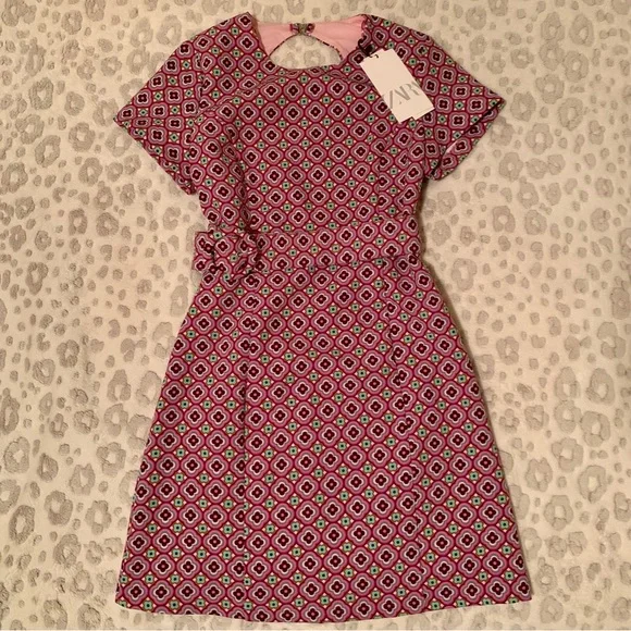 zara retro dress NWT ZARA retro floral geometric print open-back mini dress
